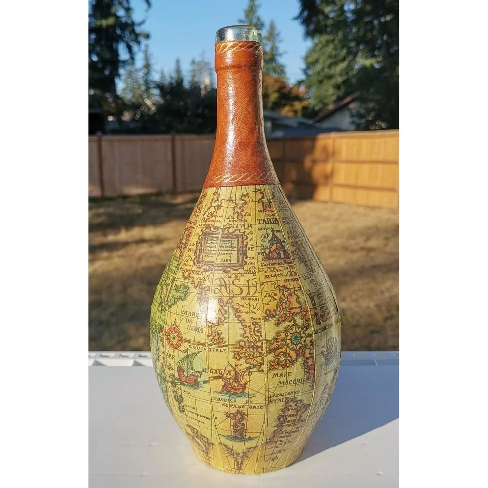 VINTAGE 1960'S FAUSTO CORDURI ITALIAN LEATHER WRAPPED OLD WORLD DECANTER